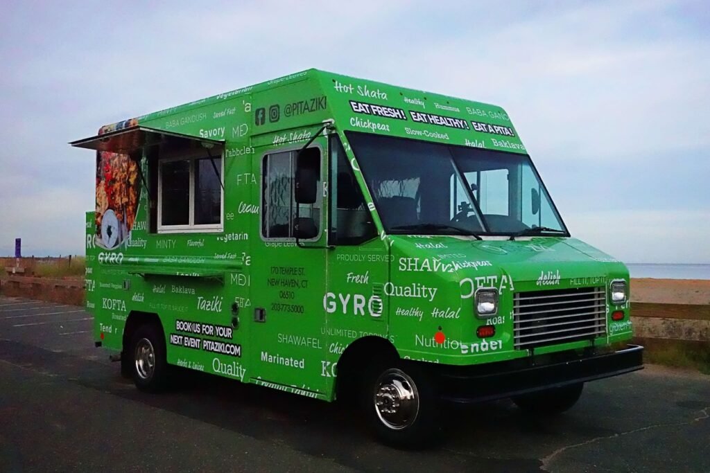 aPitaZiki-Catering-Food-Truck-2